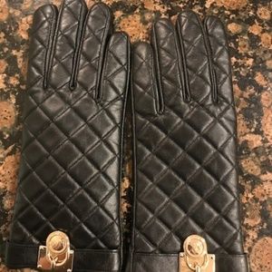 ❄️Michael Kors Quilted Black Leather Gloves